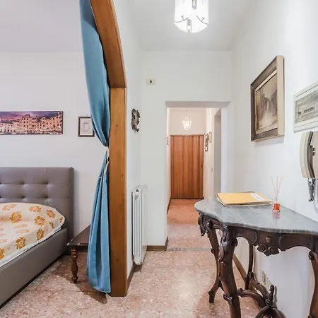 Guesthost - Historic Center Cozy Apartment! *